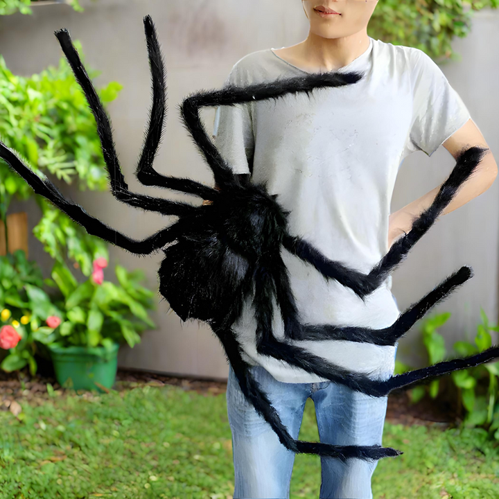 Riesige Halloweenspinne und Spinnennetz